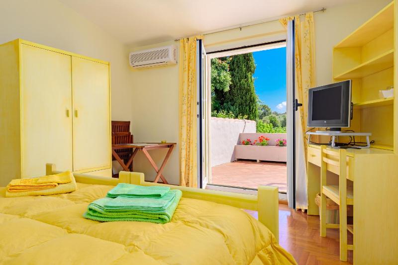 Villa La Nicchia ad Arzachena - Lussuosa villa con piscina