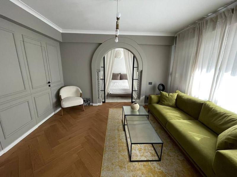 Цены на Stunning 1BD flat with 50m2 terrace in the city center в Бухаресте