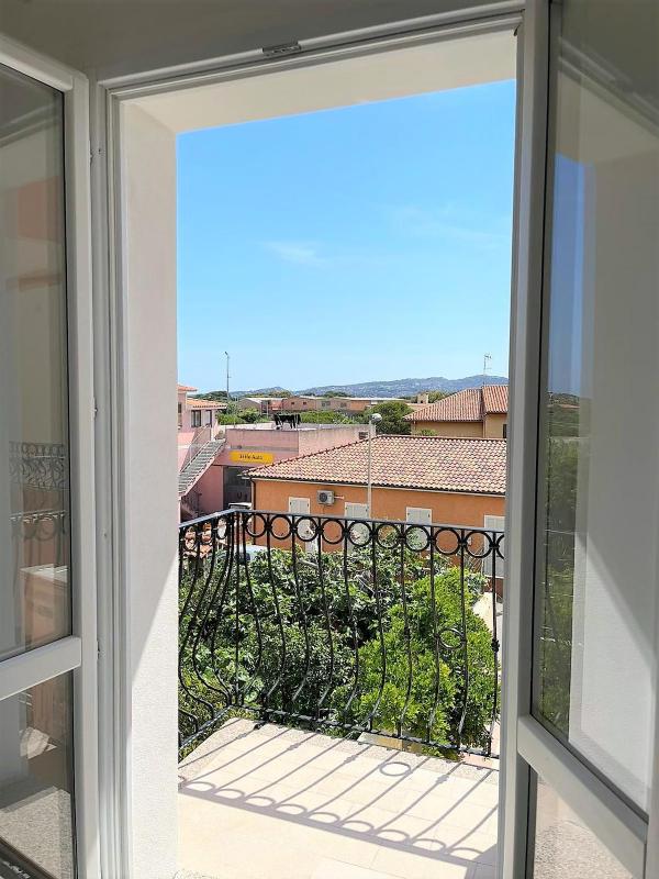 MADA28 a La Maddalena - Moderno appartamento con balcone