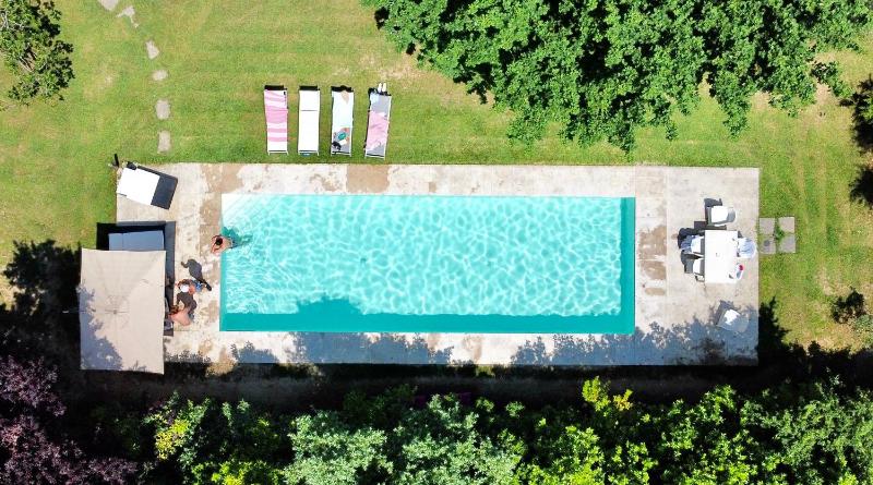 Green Escape Guesthouse with Pool in Villa — забронировать отель в Флоренции