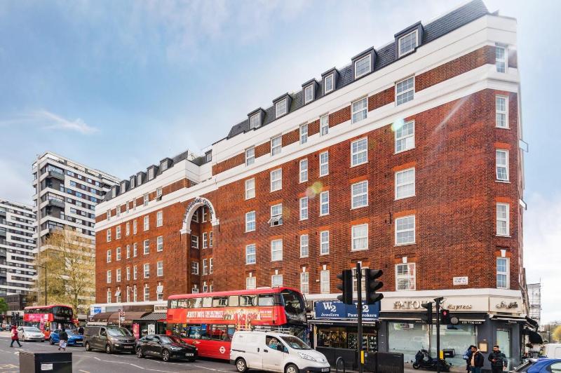 Marble Arch 2-bedroom Apartment — отель с удобствами в Лондоне