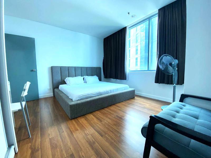 Summer Suite at Kuala Lumpur klcc by Tengku Homestay — комфортный отель в Куала-Лумпуре