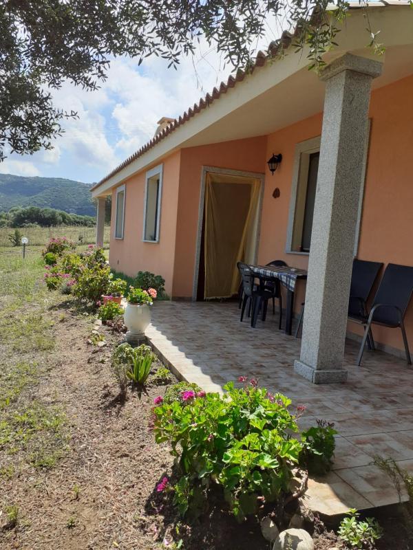 Casa Ginestre ad Aglientu - Incantevole rifugio fronte mare