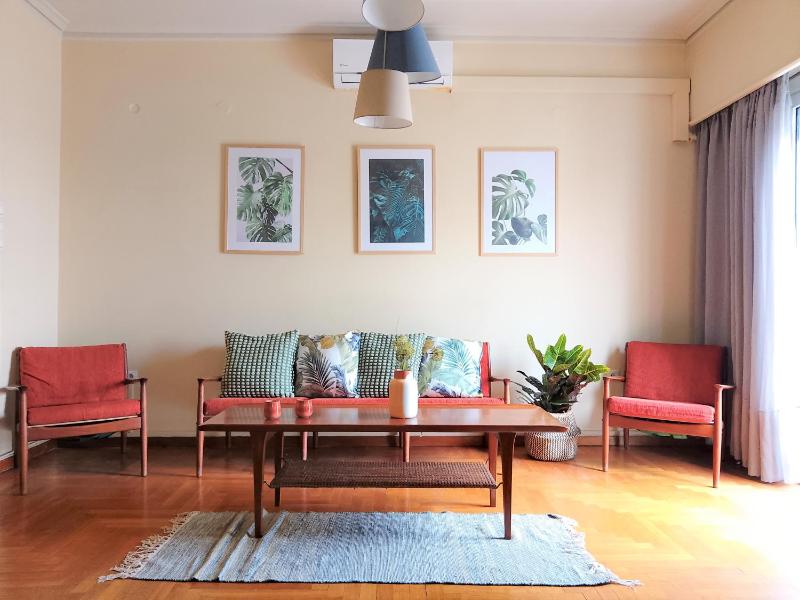 Central Museum Comfort Appartment — комфортный отель в Афины