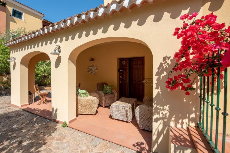 Deliziosa Casa a Cala Liberotto - Vista giardino