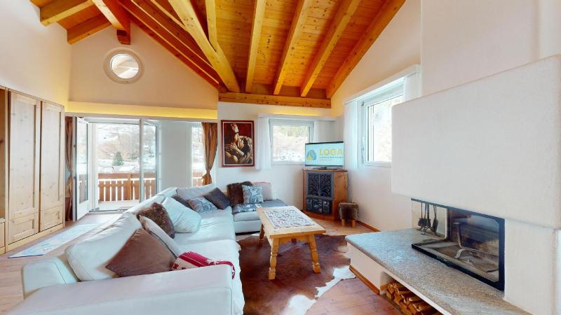Abitaziun Ruinatsch 45 - St Moritz — отель с удобным расположением в Санкт-Морице