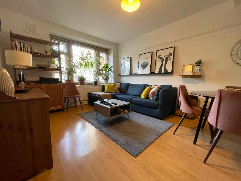Very central flat in London close to Stockwell station — отель в Лондоне, Соединенное Королевство