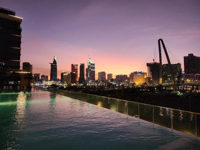Цены на Metropole Thu Thiem, Amazing view apartments with infinity pool в Хошимине