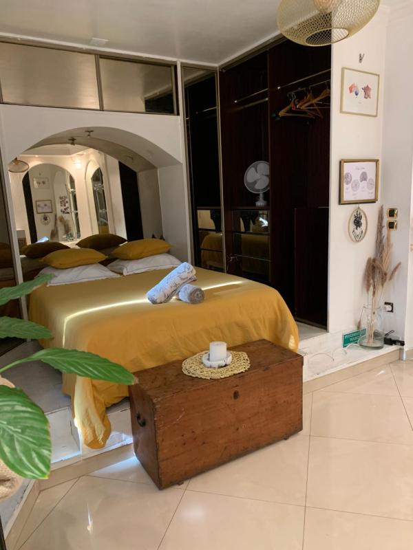 Loft avec terrace Nice Liberation a 15min de la plage — отель с удобствами в Николь