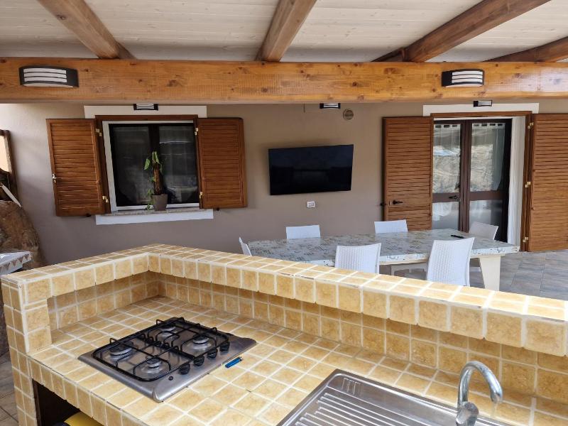 Villa Petra a Santa Teresa - Accogliente casa con giardino