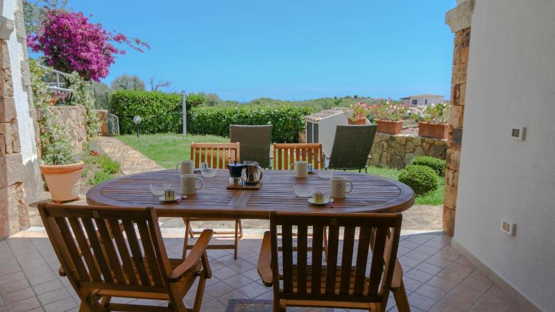 Green Garden House a Budoni - Oasi con vista mare