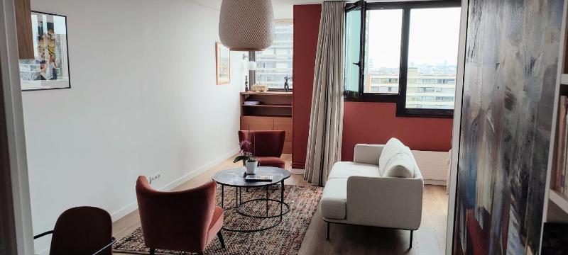Цены на Bright flat with uninterrupted views in Paris 13th в Париже