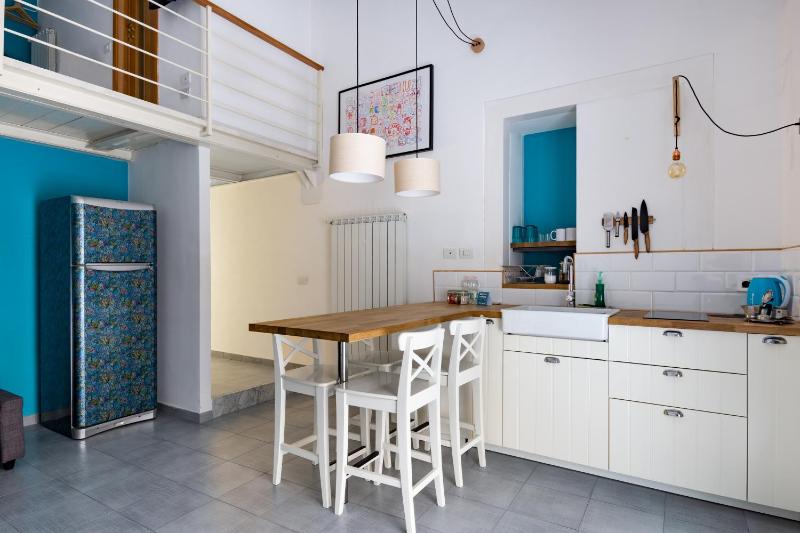 Цены на Napoli Napoli Rooms в Неаполе