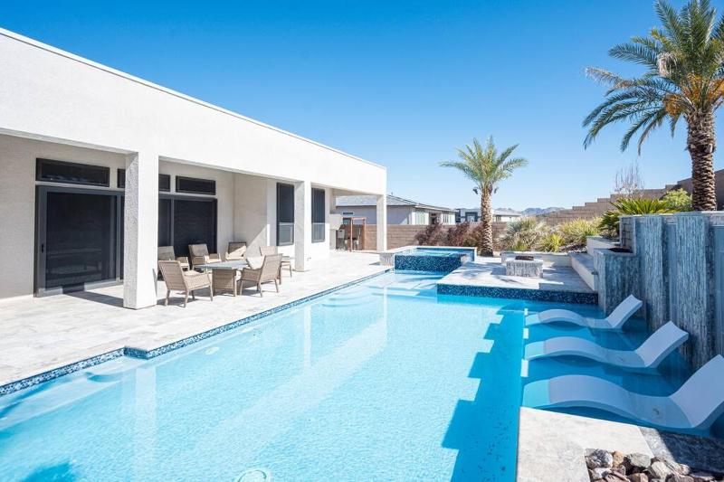 Luxury home close to everything — отель с удобным расположением в Лас Вегасе