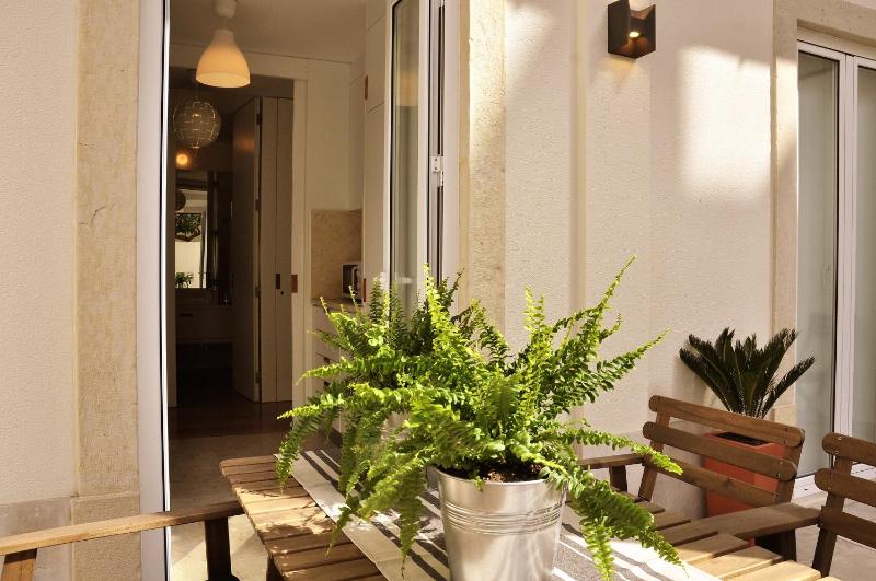 Lapa Sunny Terrace by be@home — комфортный отель в Лиссабоне