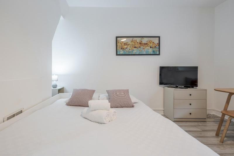 Stylish Shoreditch Stay — забронировать отель в Лондоне