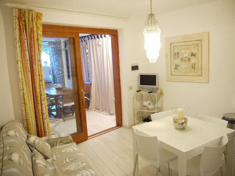 Dimora gli Oleandri a Porto Rotondo - Elegante appartamento con terrazza
