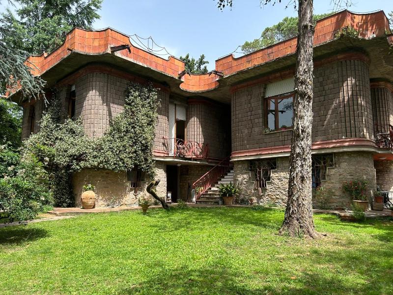 La casa di Duccio con parcheggio gratuito — отель в Флоренции, Италия