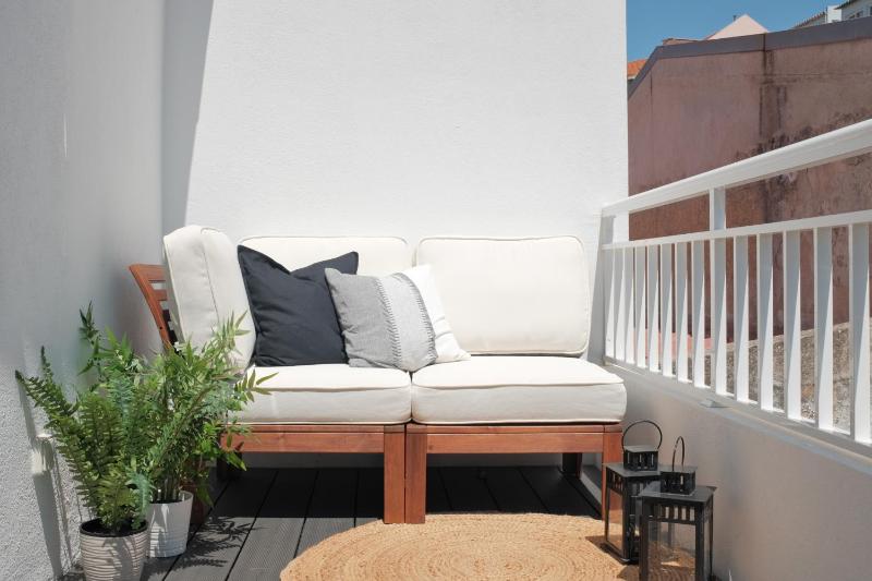 Downtown Terrace - 2 Bedroom Apt in Graca With Private & Sunny terrace! — отзывы гостей и цены