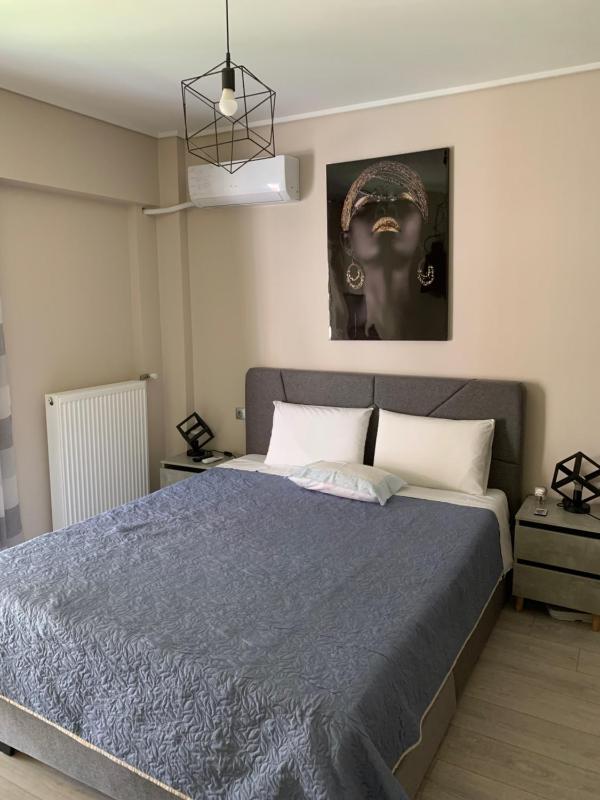 Lovely Faliro Apartment next to the sea. — забронировать отель в Афины
