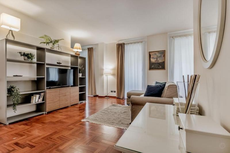 Casa del Borgo Elegant apartment 200 m from the Vatican 8/pax — отель в Риме, Италия