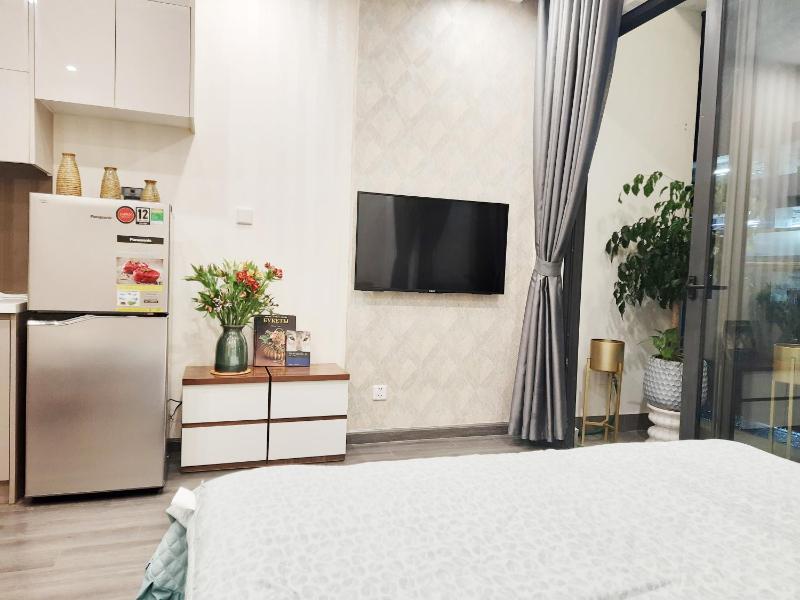 Tonkin HomeStay - Vinhomes Smart City — забронировать отель в Ханое