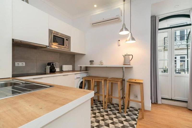 Bica Charm Apartments — забронировать отель в Лиссабоне