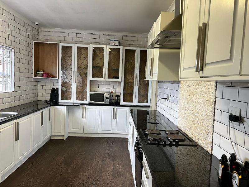 Цены на Joyous lodges в Кейптауне