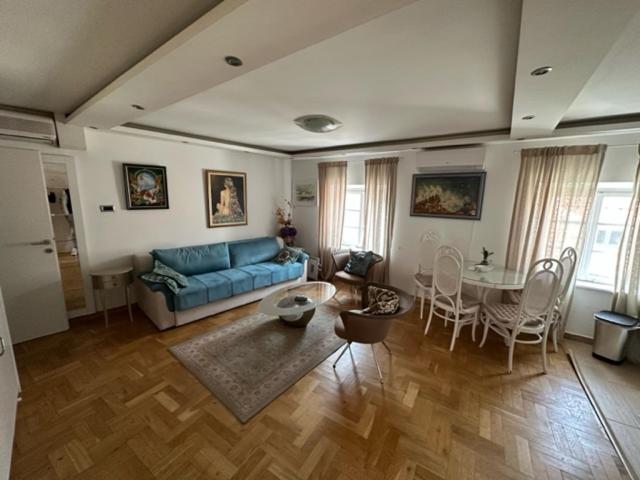 Cozy Old town apartment, Budva — отель в Будва, Черногория