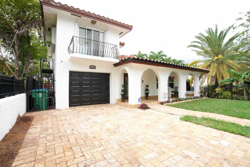 Downtown,Brickell villa — отель с удобным расположением в Майами