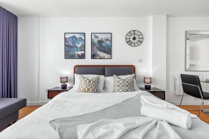 Modern Chic Piccadilly 1-BR VR14 — отель с удобствами в Лондоне