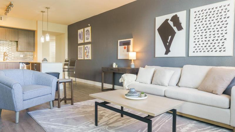 Цены на Modern Apartment in Prime Location ID7823X07 в Майами