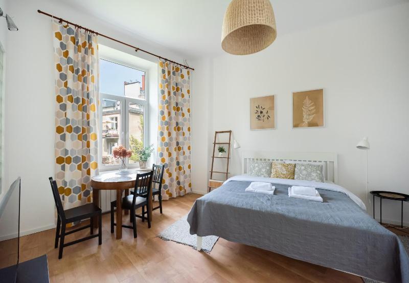 Wolnosc City Centre Comfy Studio — забронировать отель в Варшаве