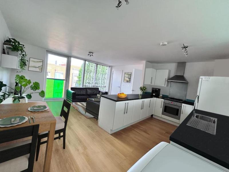 Цены на Exceptional 2BR Apt Brick Lane Spitalfields в Лондоне