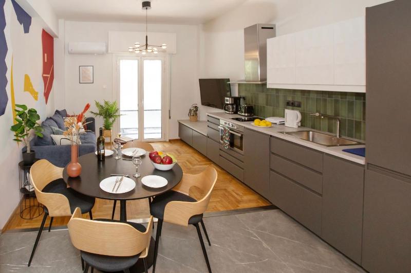 The Modern Studio by GHH — забронировать отель в Афины