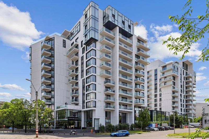 ONE H Luxury Apartment — комфортный отель в Бухаресте