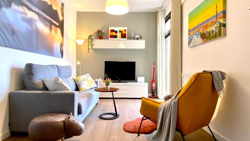 Sants Estacion atico apartamento en Eixample — отель с удобным расположением в Барселоне