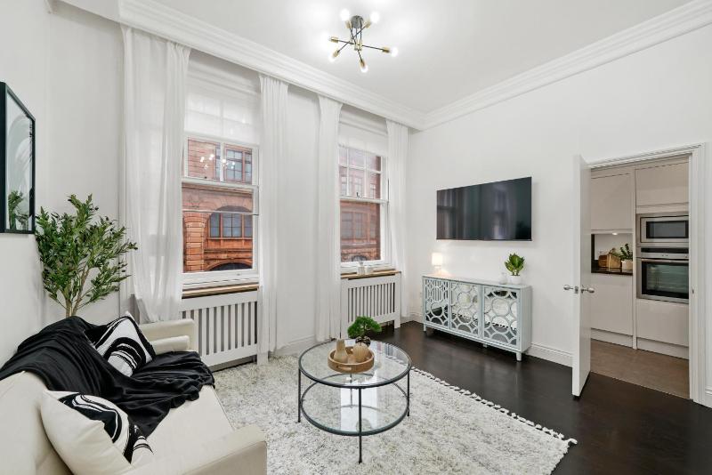 Hububb Luxury Harrods Apartment — забронировать отель в Лондоне