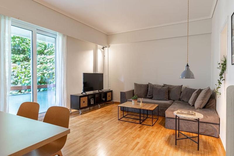 Elegant apartment in the centre of Kolonaki! — отель в Афины, Греция