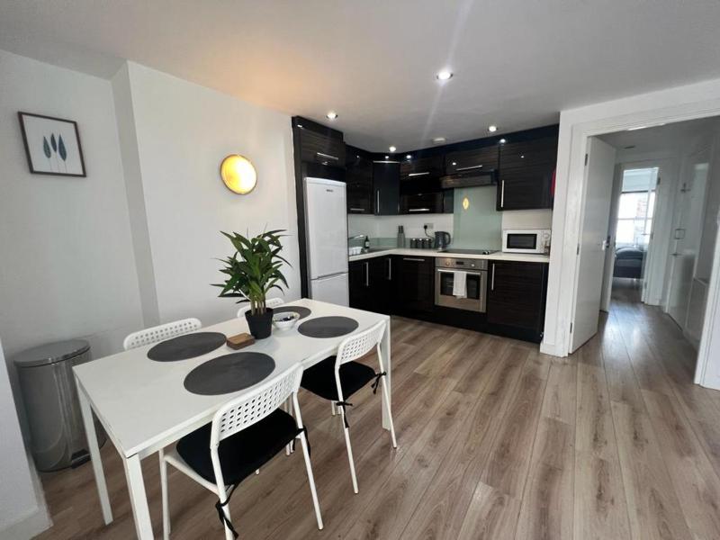 Full Apartment! Brick Lane! — отель с удобствами в Лондоне