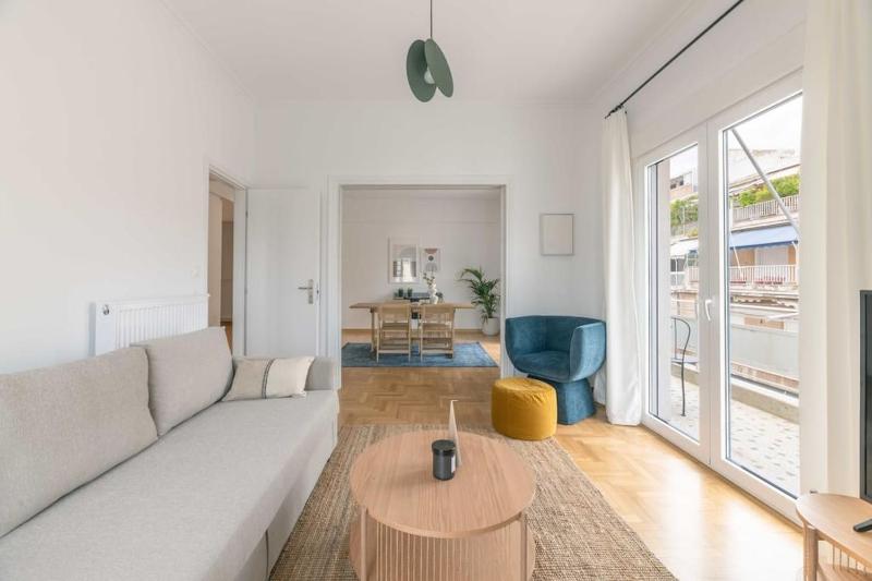 Flawless 1BR Apartment in Athens by UPSTREET — комфортный отель в Афины