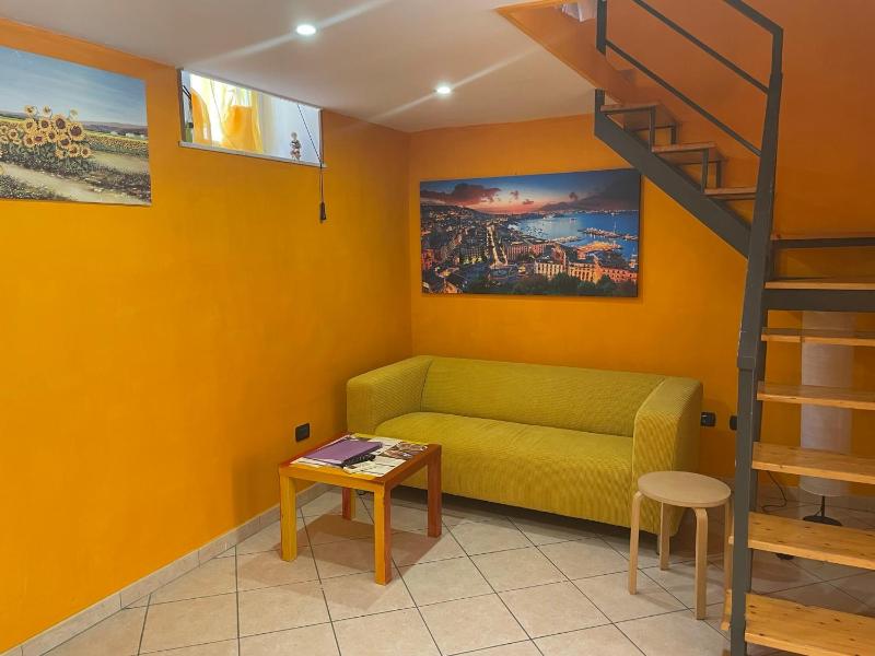 Casa Delle Donne 3 — забронировать отель в Неаполе