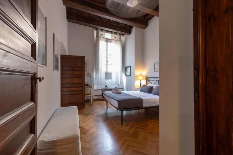 Ponte Vecchio Prestige Apartment — отель в Флоренции, Италия