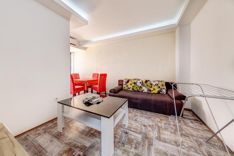 Цены на Post Office Center Apartments в Будва