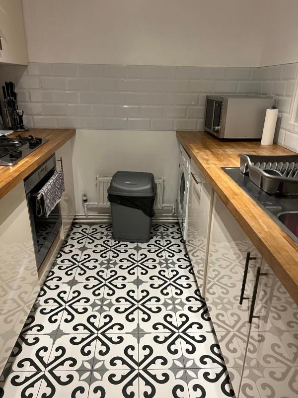 Цены на Lovely 1 bedroom flat near Canary Wharf в Лондоне