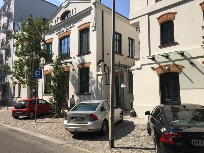 Apartament Klopotowskiego No 11 — отель с удобствами в Варшаве