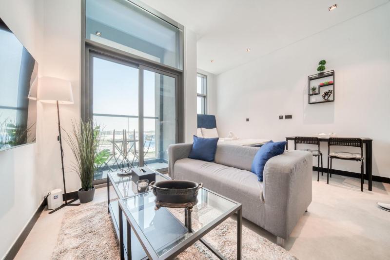 15 Northside, Business Bay - Mint Stay — отель с удобствами в Дубае