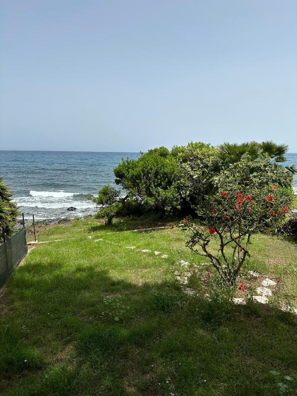 Blue House a Cala Liberotto - Splendida Villa Fronte Mare