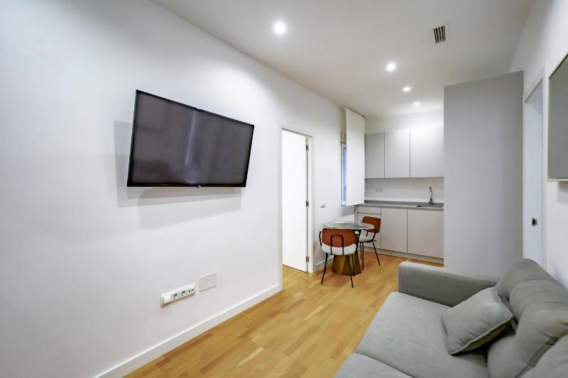 Apartamento Moderno en Barrio Salamanca by Exyca — комфортный отель в Мадриде