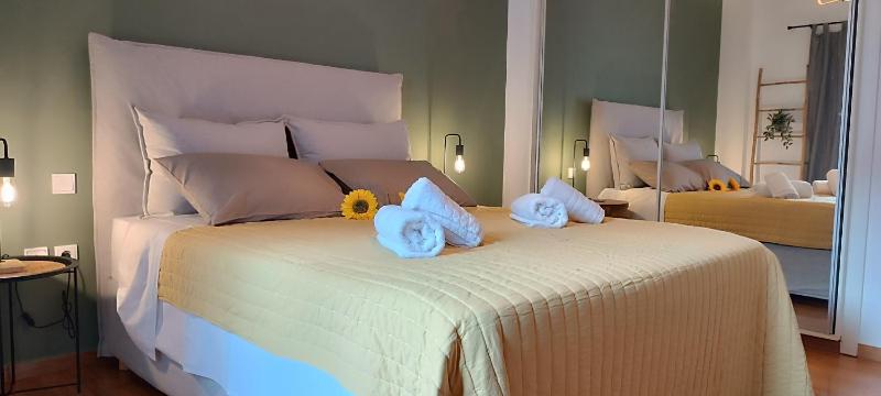 KOLONAKI ERCOLE APARTMENT — отель с удобным расположением в Афины
